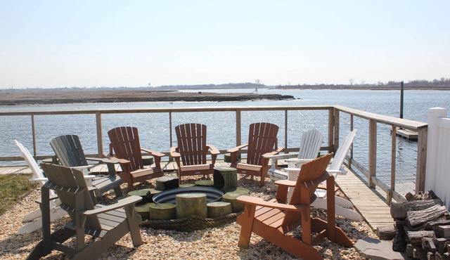 Spectacular Bay Front Home Phenomenal Views-Hot Tub,Water Trampoline,Water Toys