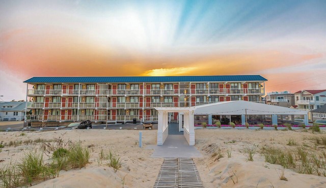 Spray Beach Oceanfront Hotel