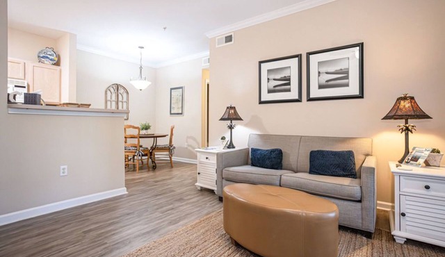 St. Simons Island Condo | Pool, Gym & Near Beach