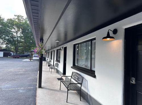Star Gate Motel
