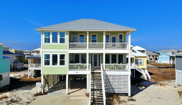 Steps to Beach, Views, 6BR, Pools