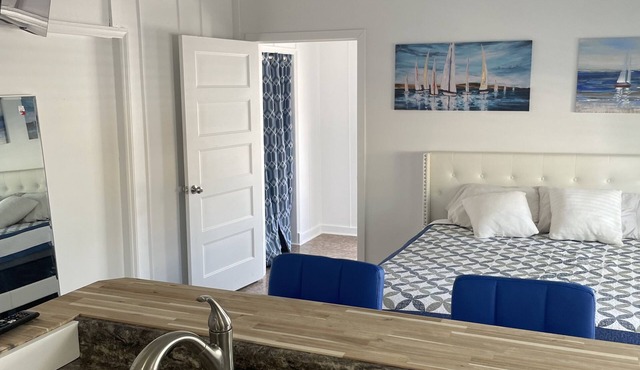 Studio Apartment Downtown Elk Rapids