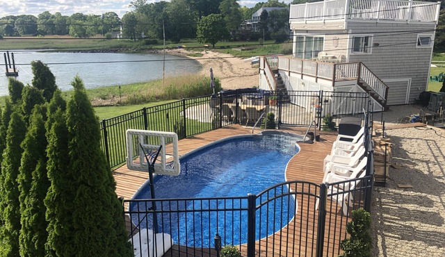 Studio, Private Beach, Kayak, Paddle board, Pool, Hot tub