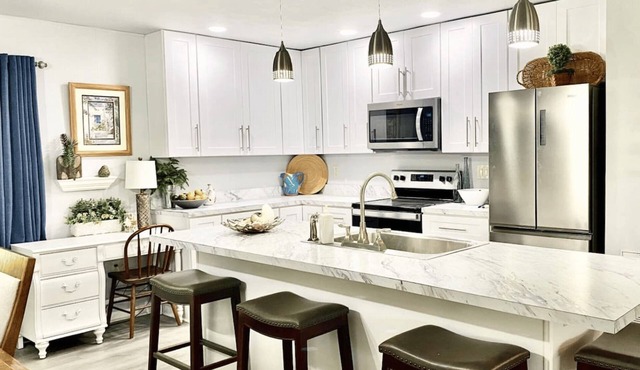 Stunning 3bd/2ba-Rainbow River Across the Street!