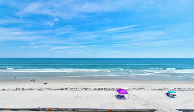 Stunning Direct Ocean View 5th floor on No Drive Beach w secure parking garage