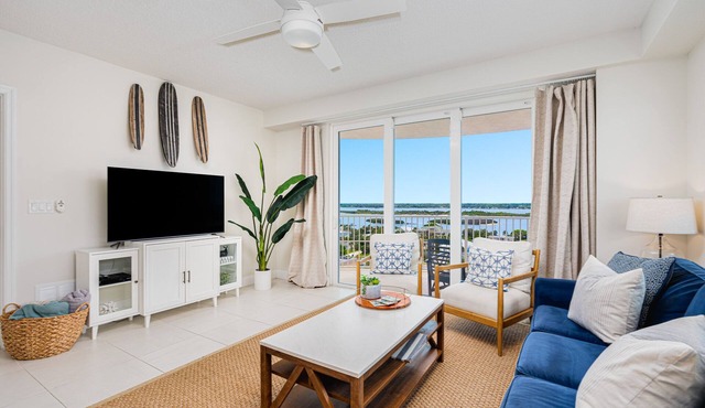 Stunning River & Ocean 9th Floor Views in our Comfortable Coastal Retreat