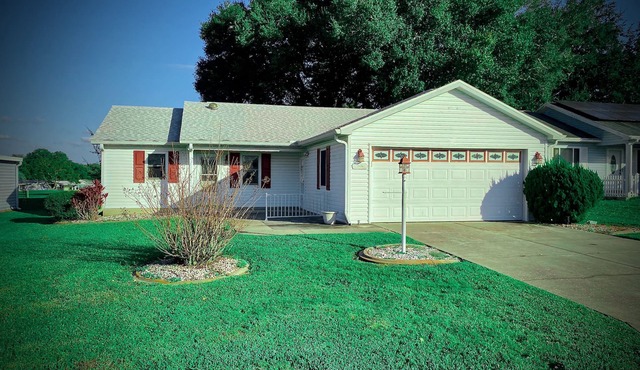 Stunning View - Villages Golf Course Front Home near Spanish Springs Town Square