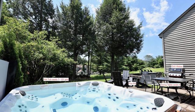 Stylish 3BR Getaway – 3 Minutes to Windham Mountain Resort, AC & WiFi Included!
