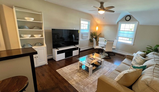 Stylish yet cozy experience at this centrally-located place in Patchogue.