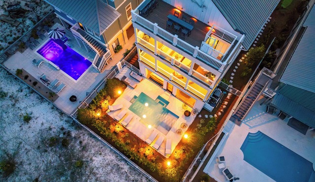 Sugar Magnolia: Close to beach in Grayton w/Pool! 4 Kings + 6 Bunks; sleeps 14