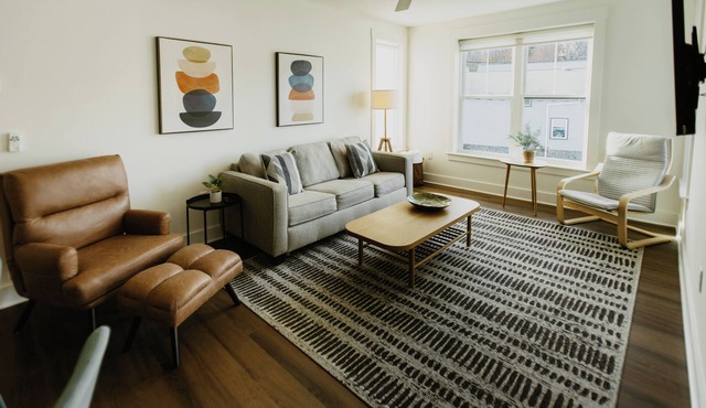 Suites on Main - Unit 2