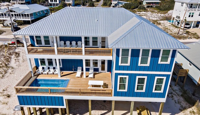 Summer Better Your 7 bedroom Beachfront Escape PRIVATE POOL by Prickett Properties