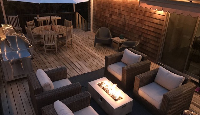 Summer Retreat, Private, Modern, Peaceful East Hampton Getaway.Utilities incl.