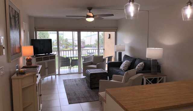 Sunrise & Golf Course View. Near Beach, Golf, Community Center, & All Amenities. in Fort Pierce