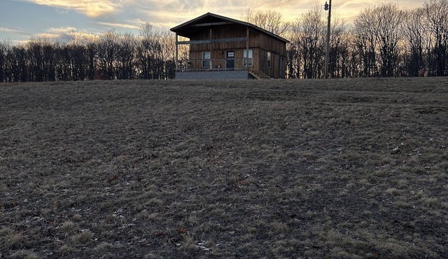 Sunset cabins nRustic cabin for peace and quiet