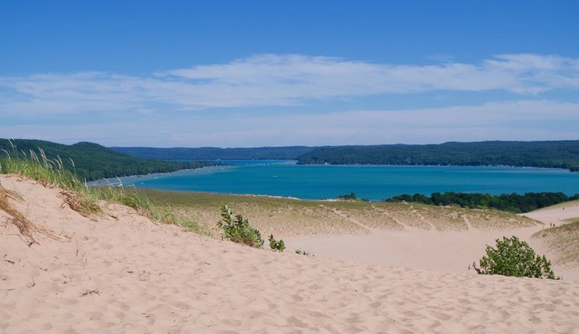 Suttons Bay Hide-Away In a Spectacular Destination