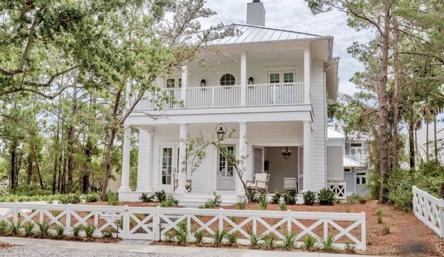 Sweet Baby James: Amazing Carillon Beach House, Each Bedroom is Ensuite
