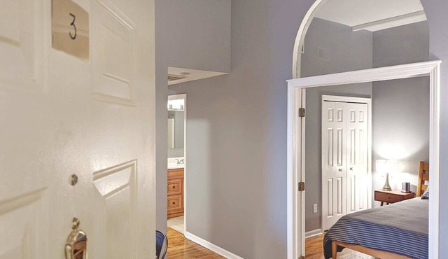 Tanner Bldg Apt 3 - 2 bedroom (Downtown)