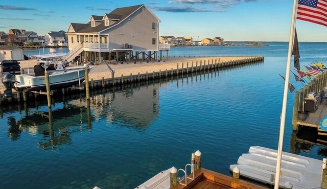 The Cove at Evergreen - Barnegat Bay Retreat with Hot Tub Overlooking the Bay!