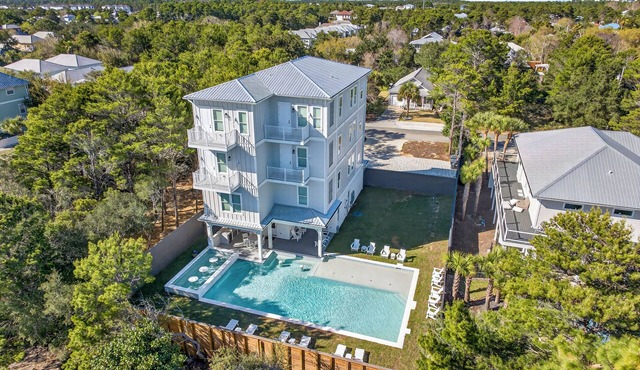 The Grand 30A - Luxury Home in 30A Suitable for Beach Retreats & Large Groups