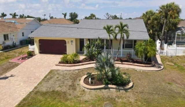 The ideal Englewood getaway - private pool, conveniently located