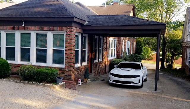 The Original Madison's Home is Located 2 Mins from Downtown
