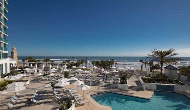 Three Units Perfect for Groups! Onsite Swimming Pool, Near Ocean Front Park