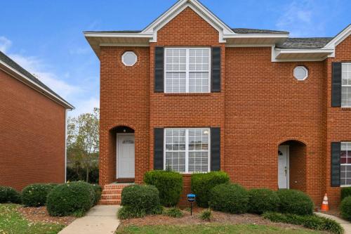 Tiger's Den On Dean In Auburn