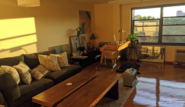 Top Floor, Corner Unit, Minutes to NYC w/Views Fully Furnished