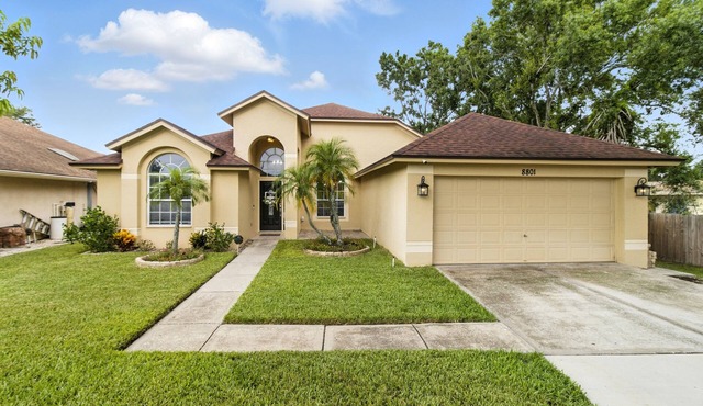 Traditional Homes of Tampa 5 stars on the other site.