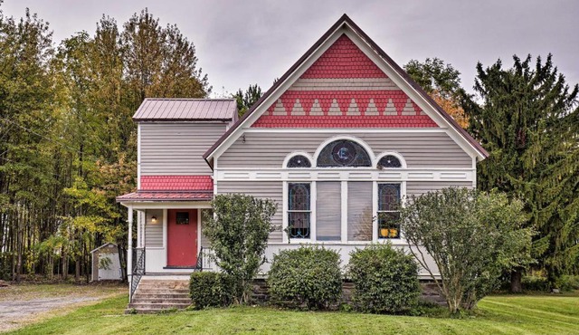 Unique Ovid Apt w/Grill on Cayuga Wine Trail!