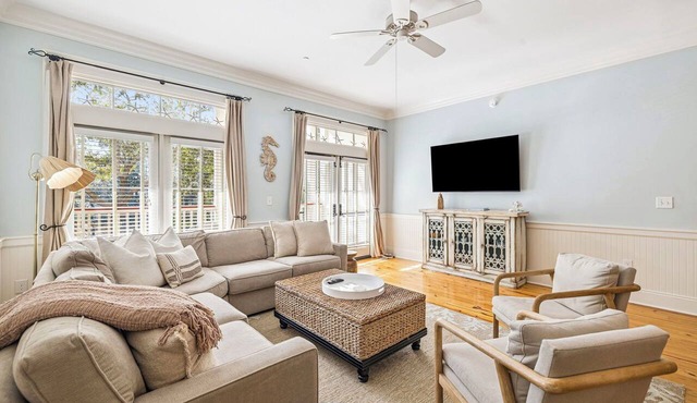 Upgraded WaterColor Condo: 1 Block to Town Center