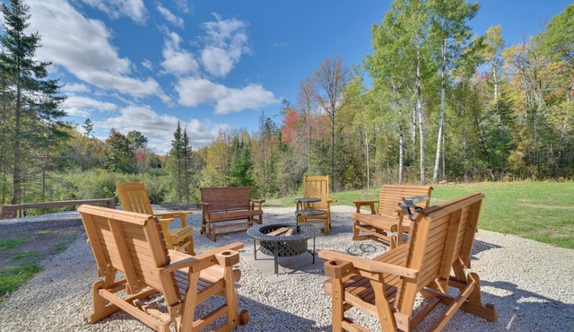 Upper Peninsula Barndominium on 18 Acres w/Emus