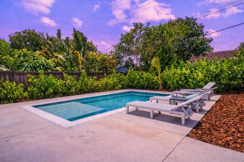 Villa Azul Pool Guest House Northwood Hills
