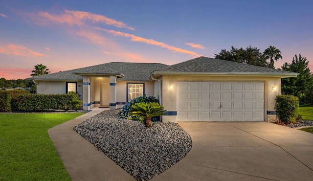 Villa Ciska: Gorgeous pool home with 3 Suites