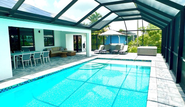 Villa Lavender - New 5 bedroom house, heated pool, hot tub and water view
