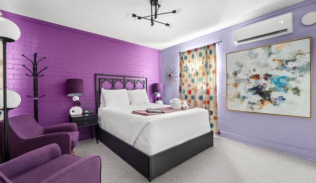 Violet Valentino | Purple Boutique Retreat
