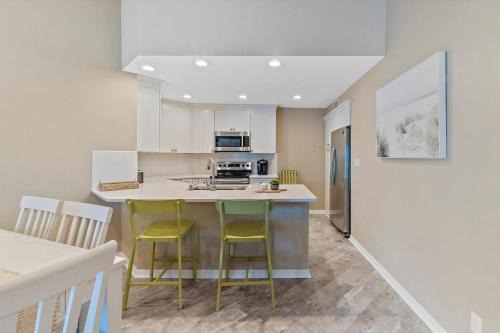 Vista Verde West 1 207 2BD 2BA