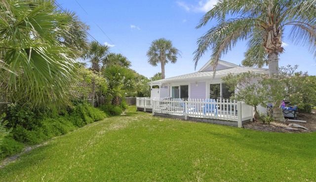 Walk to Beach, HEATED Pool, Private Access, Deck, Grill, Walk to Restaurants, $300 in Free Tickets!