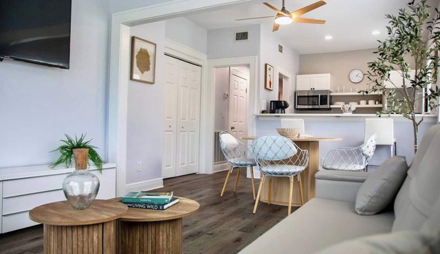 Walk to RiverWalk Luxury Home Downtown Tampa