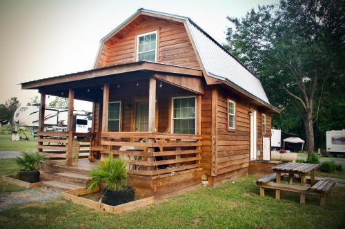 Wanee Lake Golf & RV Resort