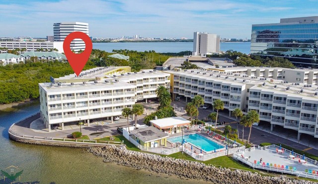 Water View*Ideal Location*Pool