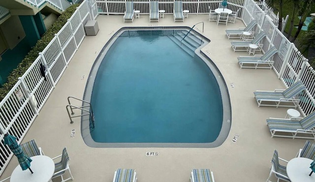 Waterfront Indialantic Stay | 1 Unit | Near Beach Access