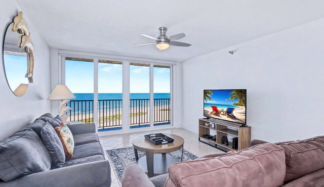 Waterfront Resort Gulf View | Pool & Beach Access