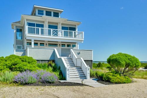Waterfront Westhampton Haven: Private Beach
