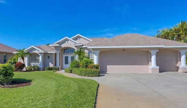 Waterside Retreat - Beautiful south facing Rotonda waterfront home with pool