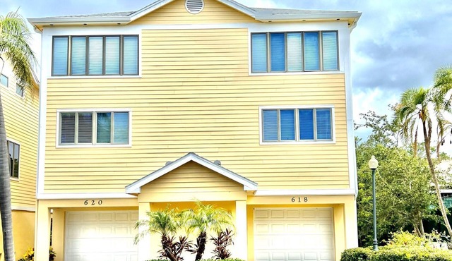 Weekly/Monthly Rental - Spacious Condo IN Longboat Key Resort Close TO Pool, Tennis And Beach!