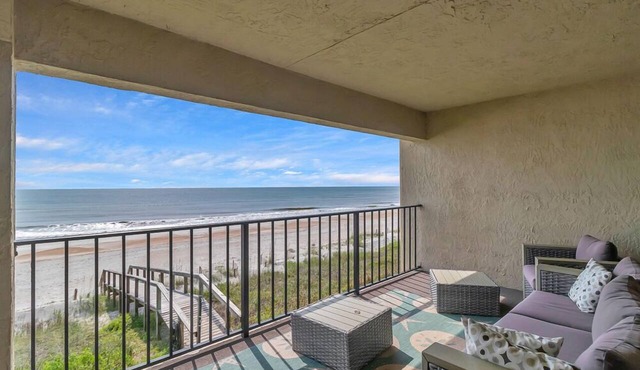 Wellness Retreat - Oceanfront condo w beach access