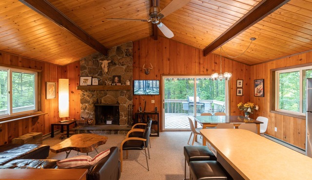 Windham Immaculate Ski Chalet w/ Secluded Fire Pit Available 25/26 Ski Season!