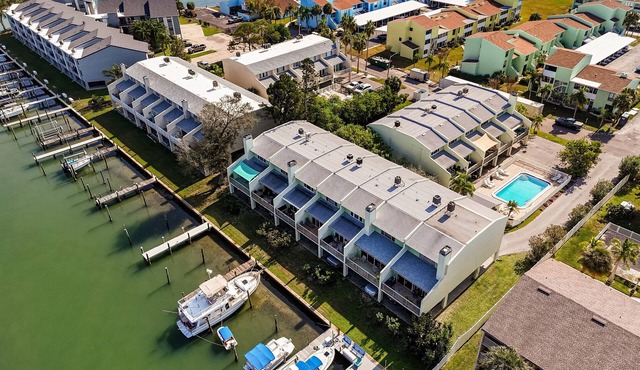 Windrush Waterfront Townhome Pool